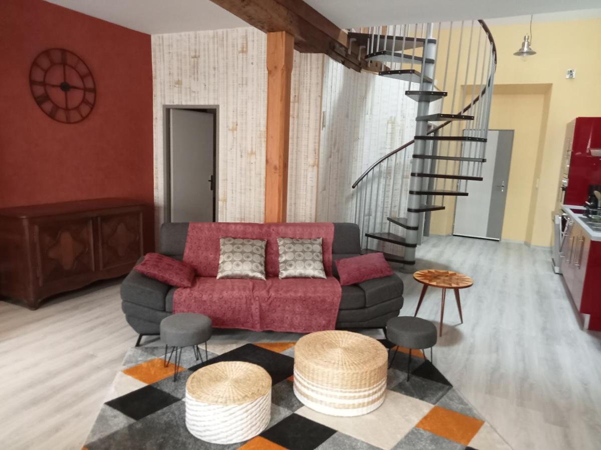 Loft Joinvillois Apartment Жоанвил Екстериор снимка